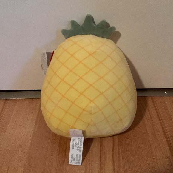 Valentines Maui 8” Squishmallow - Picture 5 of 5